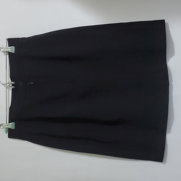 Louis Feraud Straight Crepe Black Skirt - Picture 4 of 7